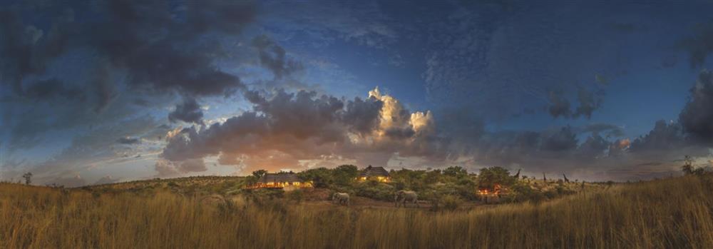 Tuningi Safari Lodge